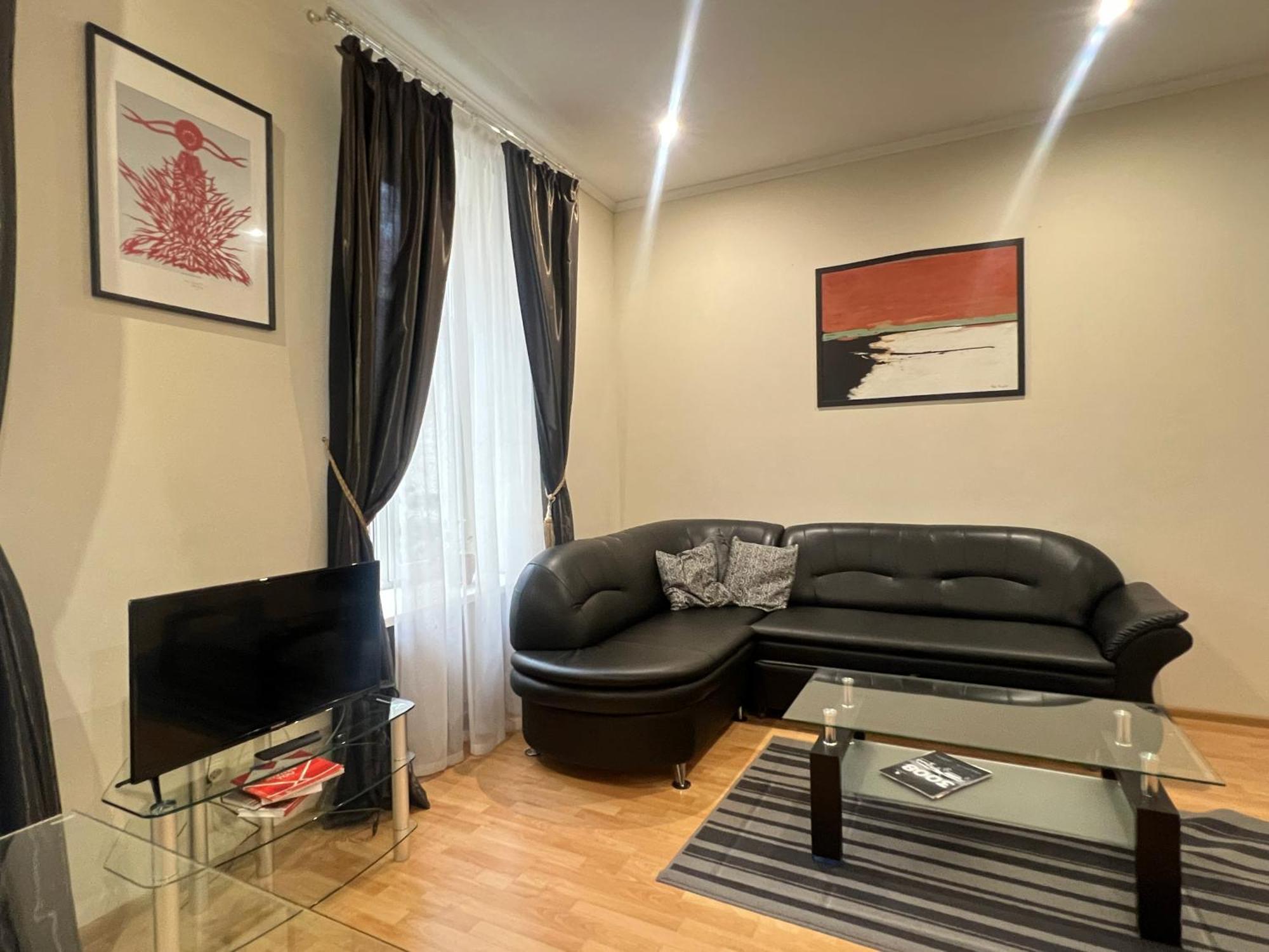 Apartments On Skoryka Str ลวีฟ ภายนอก รูปภาพ