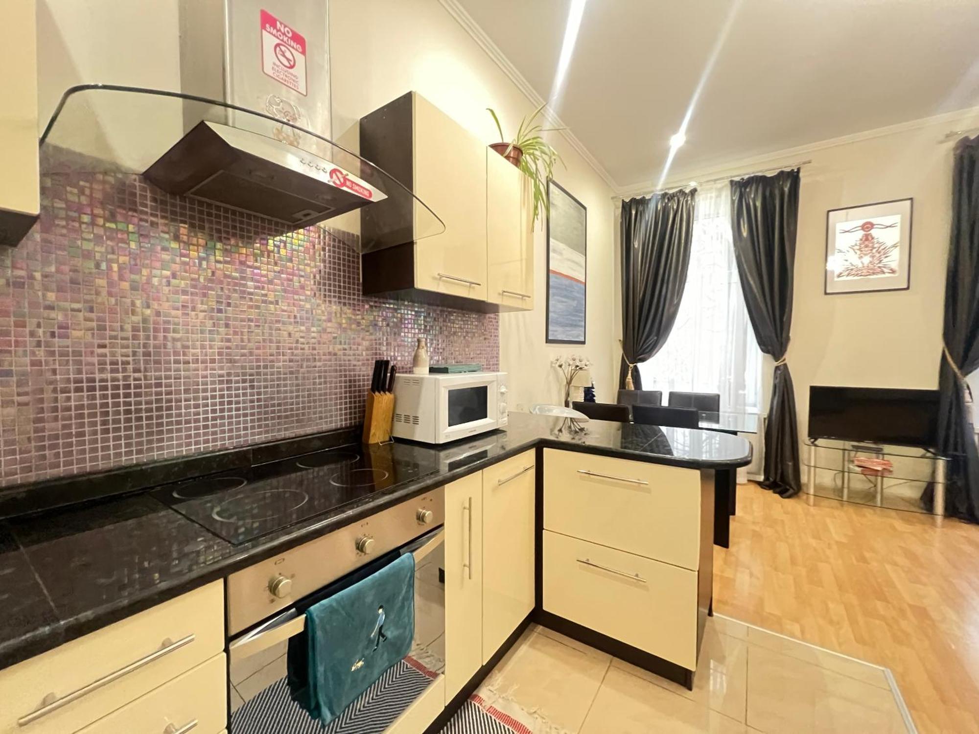 Apartments On Skoryka Str ลวีฟ ภายนอก รูปภาพ