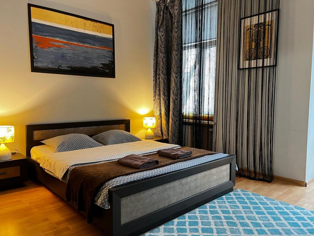 Apartments On Skoryka Str ลวีฟ ภายนอก รูปภาพ