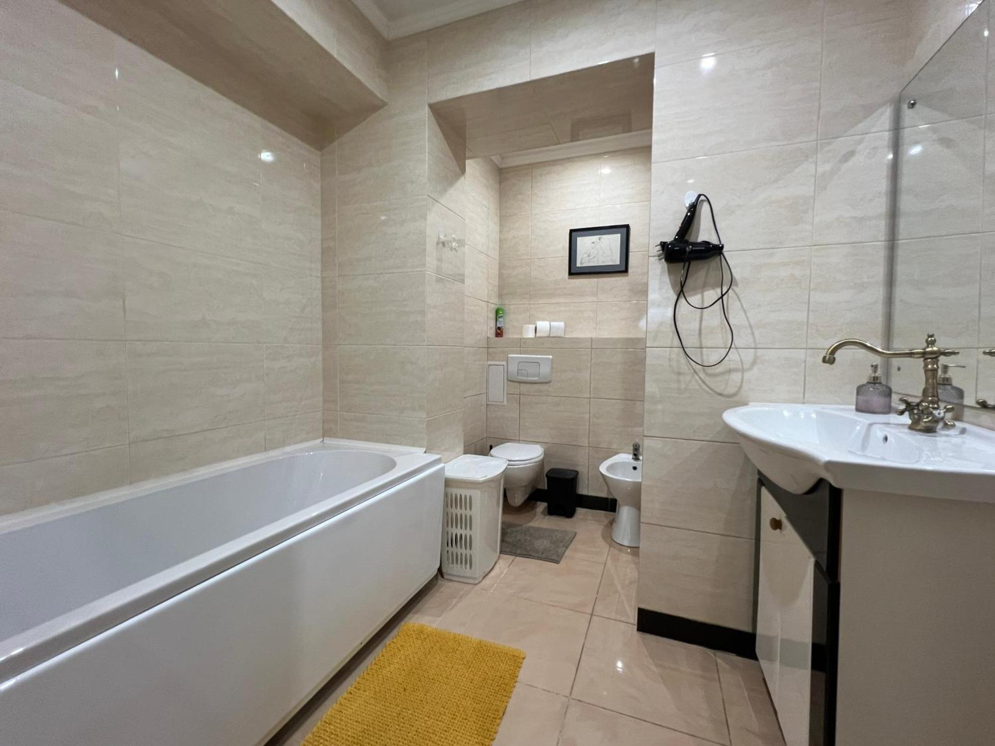 Apartments On Skoryka Str ลวีฟ ภายนอก รูปภาพ