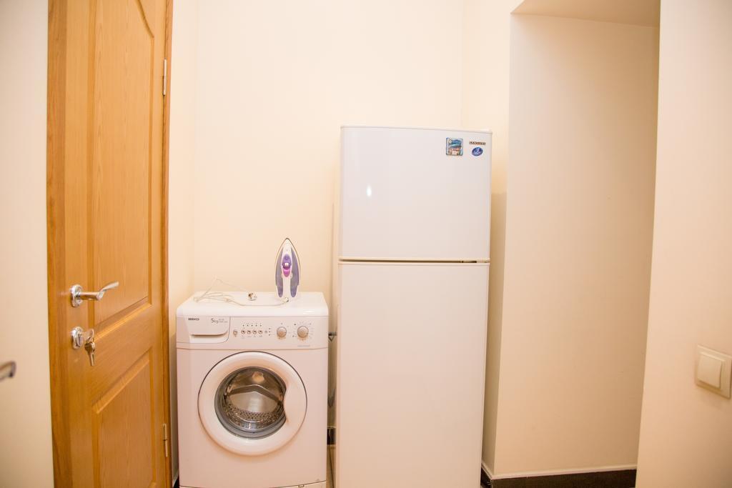 Apartments On Skoryka Str ลวีฟ ภายนอก รูปภาพ